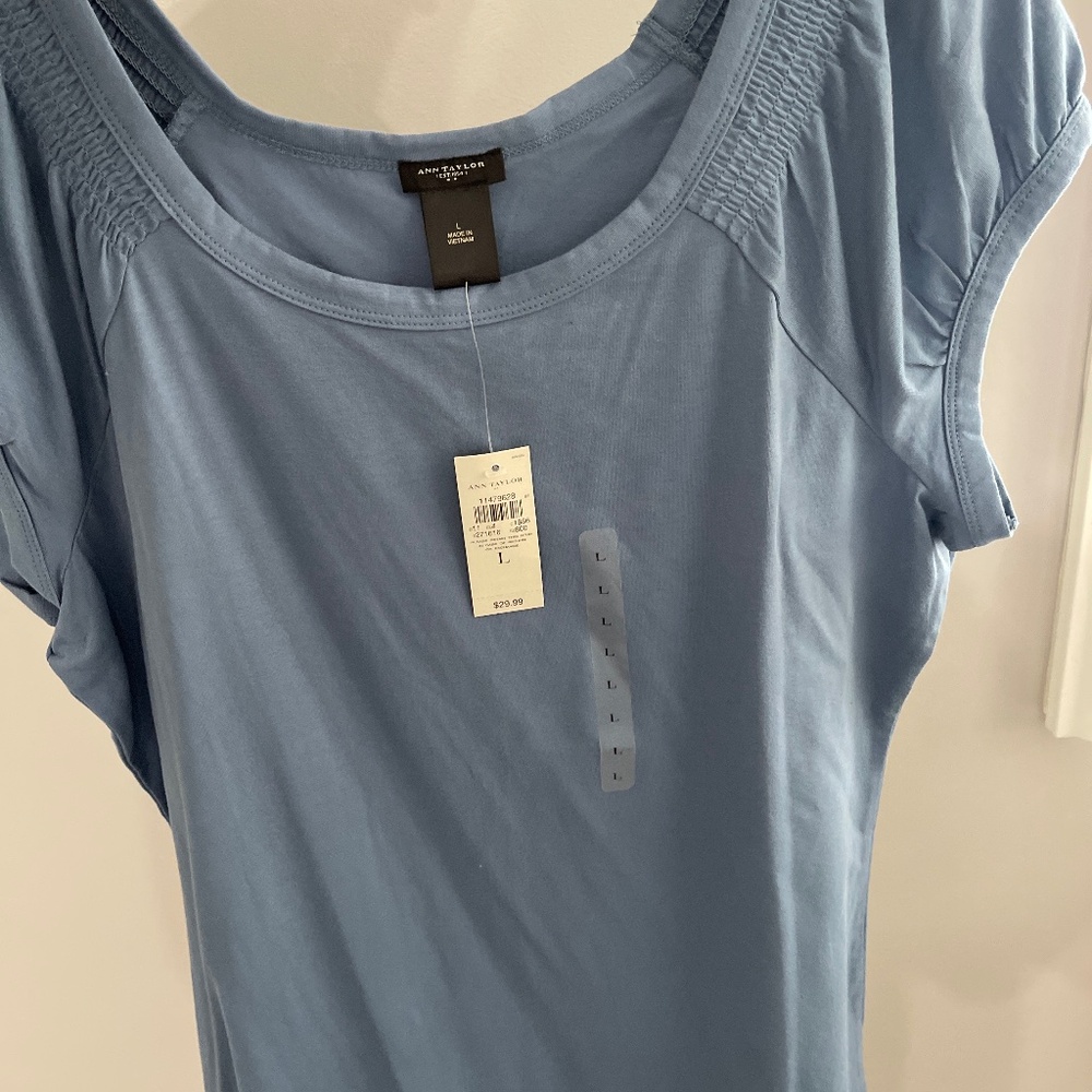 Ann Taylor short sleeve shirt